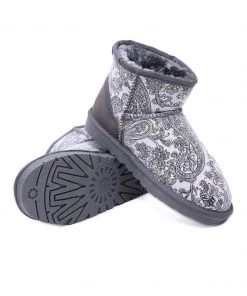 XH New In Shoes SMAIBULUN UGG™ | Embroidered Floral Faux Fur-Lined Leather Suede Boot