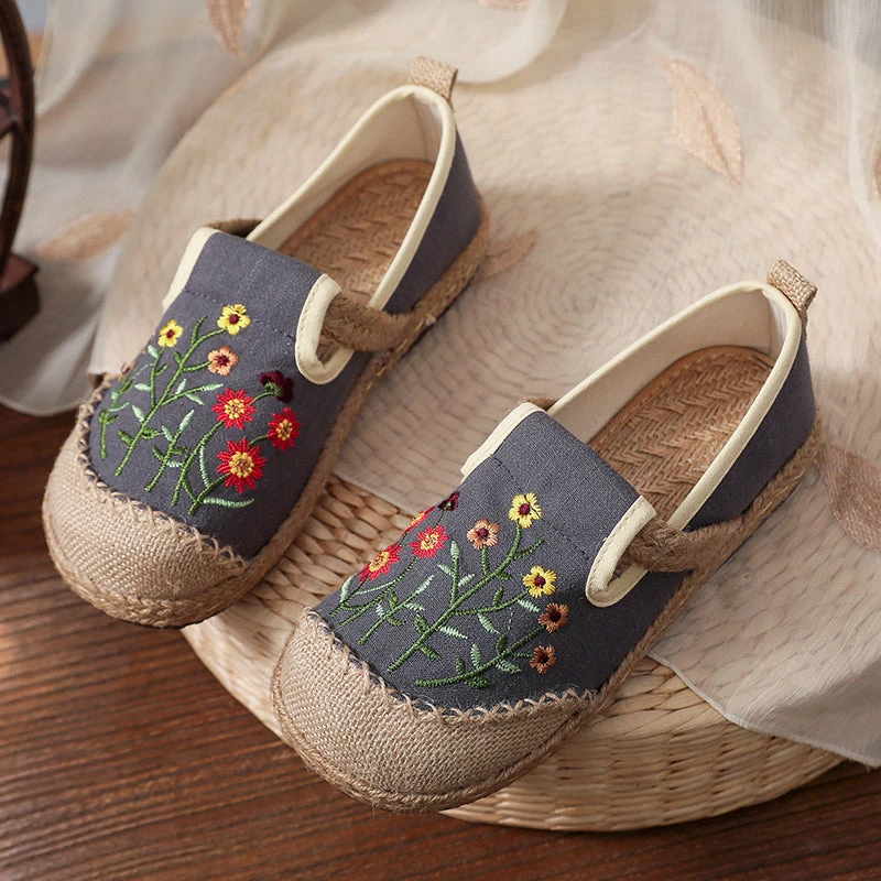 TC Blossom Daisy Embroidered Round Toe Espadrilles - Cactus Rose New In Shoes 7 TC Blossom Daisy Embroidered Round Toe Espadrilles - Cactus Rose New In Shoes