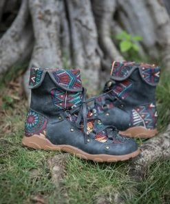 YL Shoes EN BLOOM | Geometric Combat Boot