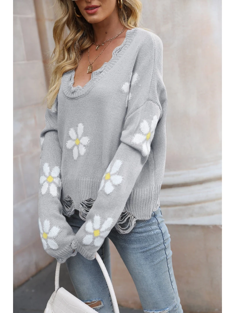 QDYH New In Clothing Smaibulun | Grey Daisy Ripped Detailed Knit Sweater 2 QDYH New In Clothing Smaibulun | Grey Daisy Ripped Detailed Knit Sweater