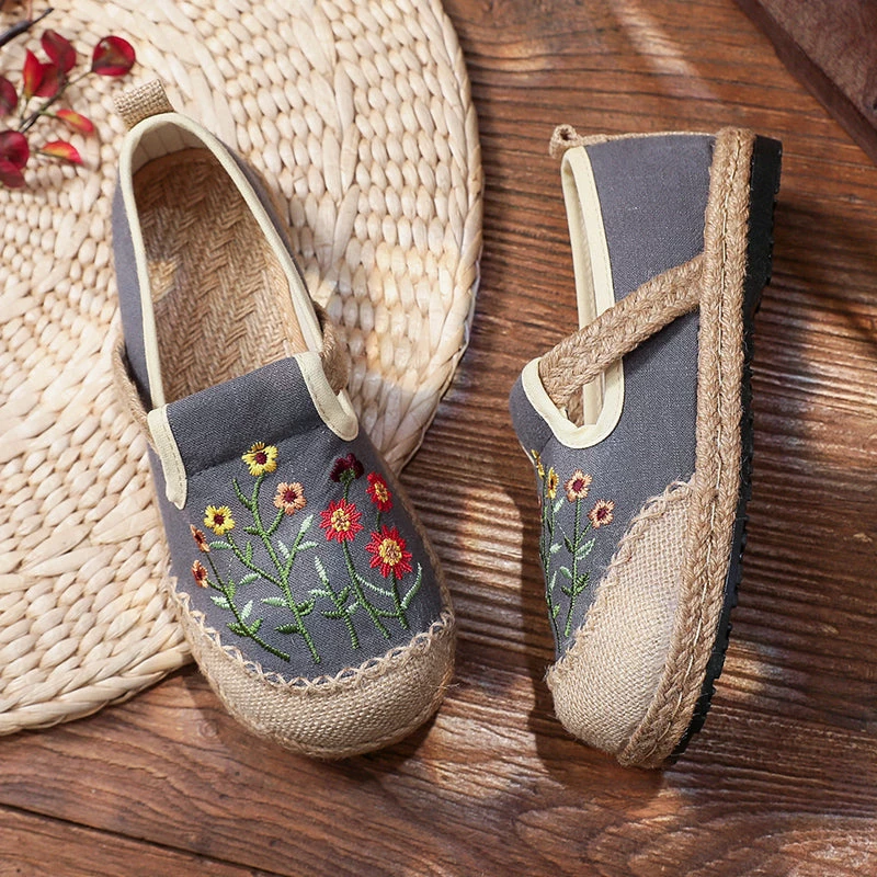TC Blossom Daisy Embroidered Round Toe Espadrilles - Cactus Rose New In Shoes 8 TC Blossom Daisy Embroidered Round Toe Espadrilles - Cactus Rose New In Shoes
