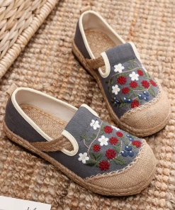 TC Cactus Rose | Berry Daisy Embroidered Linen Espadrilles Loafers Sneakers- Grey New In Shoes
