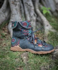 YL Shoes EN BLOOM | Geometric Combat Boot