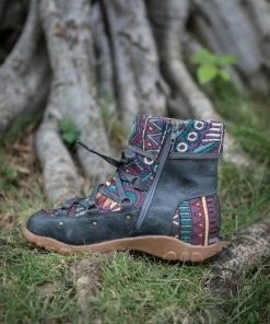 YL Shoes EN BLOOM | Geometric Combat Boot
