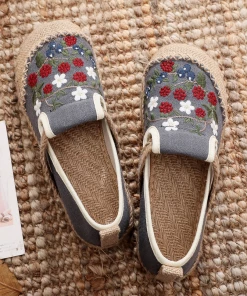 TC Cactus Rose | Berry Daisy Embroidered Linen Espadrilles Loafers Sneakers- Grey New In Shoes