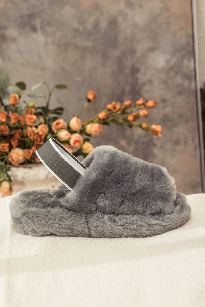 XH New In Shoes SMAIBULUN UGG™ | Fluffy Soft Wool Snug Slipper Sandals - Grey 8 XH New In Shoes SMAIBULUN UGG™ | Fluffy Soft Wool Snug Slipper Sandals - Grey