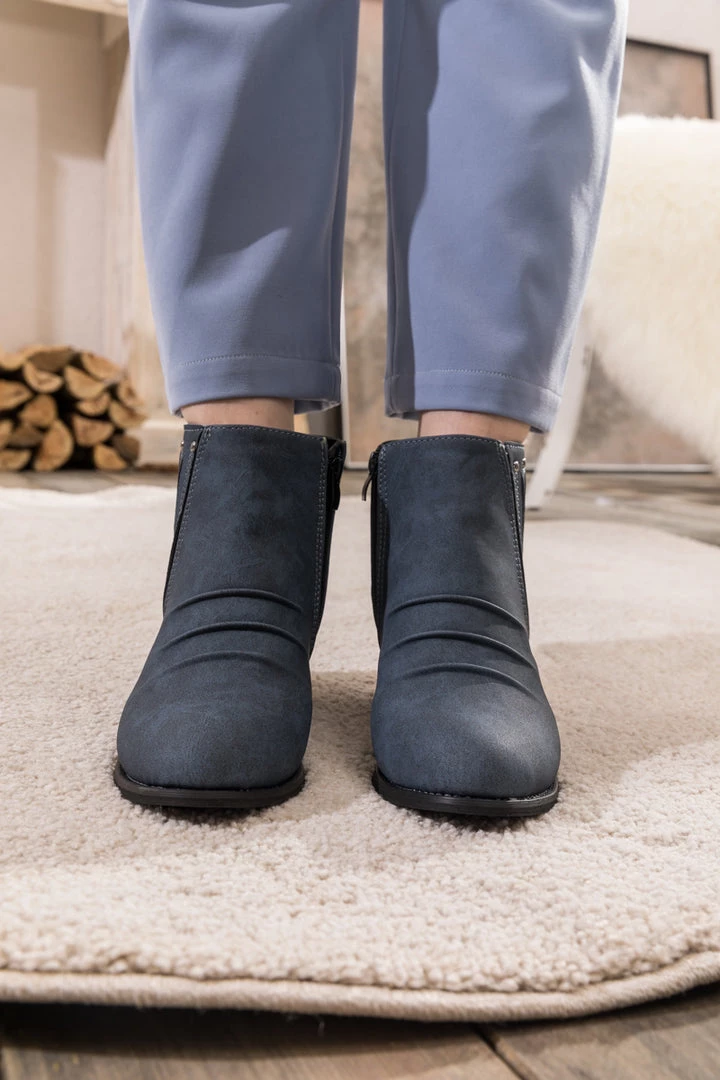 HYHE EN BLOOM | Navy Ruched Low Ankle Boots 3 HYHE EN BLOOM | Navy Ruched Low Ankle Boots