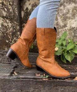 YL En Bloom | Angel Wing Embroidered Cowboy Heel Comfy Knee Boots - Brown