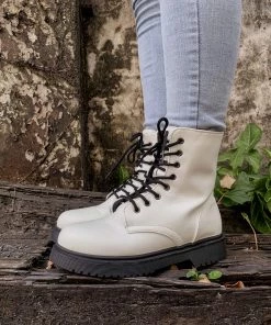 YL New In Shoes En Bloom | Classic Martin Boot - White