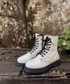 YL New In Shoes En Bloom | Classic Martin Boot - White