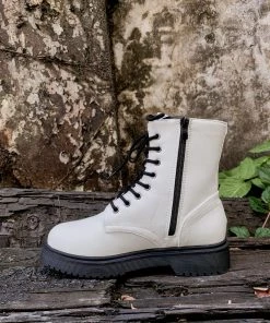 YL New In Shoes En Bloom | Classic Martin Boot - White