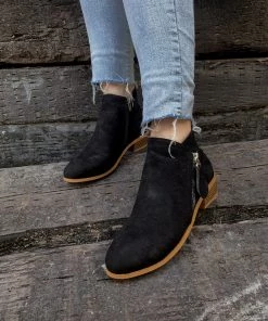 YL En Bloom | Black Side Zipper Low Ankle Boot Boots