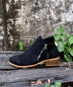 YL En Bloom | Black Side Zipper Low Ankle Boot Boots