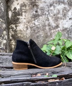 YL En Bloom | Black Side Zipper Low Ankle Boot Boots