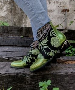 YL En Bloom | Rhinestone Ankle Floral-Embroidered Boot - Green 11 YL En Bloom | Rhinestone Ankle Floral-Embroidered Boot - Green