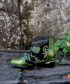 YL En Bloom | Rhinestone Ankle Floral-Embroidered Boot - Green 14 YL En Bloom | Rhinestone Ankle Floral-Embroidered Boot - Green