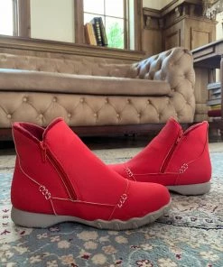 YL En Bloom | Red Plush-Lined Low Ankle Boot