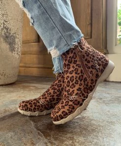 YL En Bloom | Brown Leopard Plush-Lined Low Ankle Boot