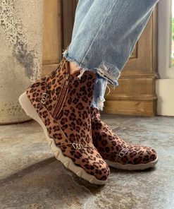 YL En Bloom | Brown Leopard Plush-Lined Low Ankle Boot