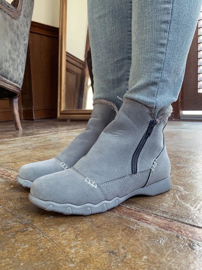 YL En Bloom | Grey Plush-Lined Low Ankle Boot New In Shoes 2 YL En Bloom | Grey Plush-Lined Low Ankle Boot New In Shoes