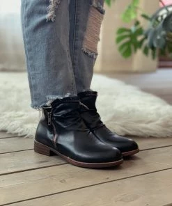 YL New In Shoes En Bloom | Black Side Zip Ruched Ankle Boot