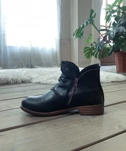 YL New In Shoes En Bloom | Black Side Zip Ruched Ankle Boot