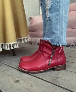 YL En Bloom | Red Side Zip Ruched Ankle Boot New In Shoes