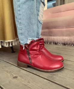 YL En Bloom | Red Side Zip Ruched Ankle Boot New In Shoes