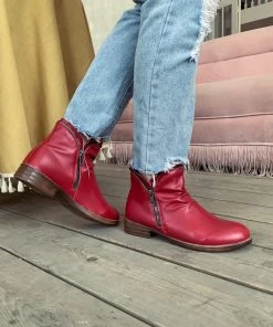YL En Bloom | Red Side Zip Ruched Ankle Boot New In Shoes