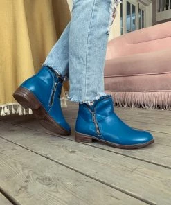 YL En Bloom | Blue Side Zip Ruched Ankle Boot