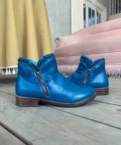 YL En Bloom | Blue Side Zip Ruched Ankle Boot