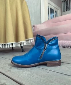 YL En Bloom | Blue Side Zip Ruched Ankle Boot