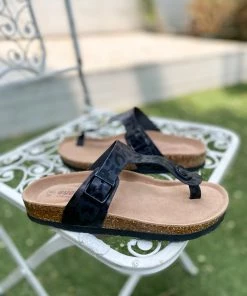 New In Shoes T-Strap Cushioned Footbed Sandals - Maibulun