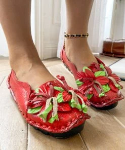 XR Perforated Flower Deco Head Leather Flats Loafers - Rumour Has It Shop Loafer