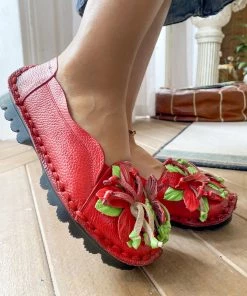 XR Perforated Flower Deco Head Leather Flats Loafers - Rumour Has It Shop Loafer