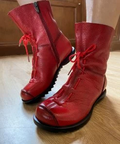 XR Rumour Has It | Lace-Up Ruched Leather Ankle Boots