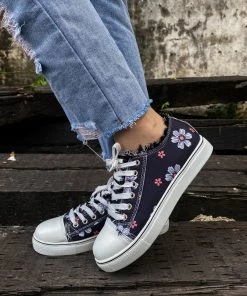 HYHE EN BLOOM | Daisy Print Canvas Sneaker - Black New In Shoes