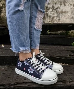 HYHE EN BLOOM | Daisy Print Canvas Sneaker - Black New In Shoes