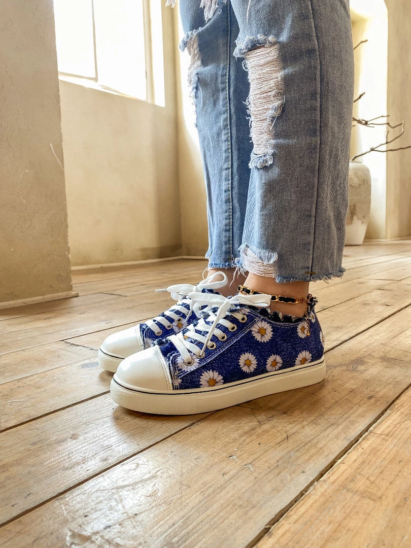 HYHE EN BLOOM | Sunflower Printed Ripped Trim Sneaker - Denim Blue 6 HYHE EN BLOOM | Sunflower Printed Ripped Trim Sneaker - Denim Blue