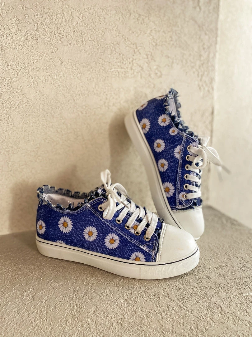 HYHE EN BLOOM | Sunflower Printed Ripped Trim Sneaker - Denim Blue 4 HYHE EN BLOOM | Sunflower Printed Ripped Trim Sneaker - Denim Blue