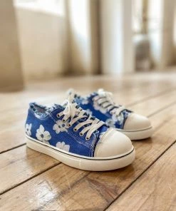 HYHE EN BLOOM | Lily Print Ripped Trim Sneaker - Blue