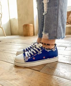 HYHE EN BLOOM | Blossom Ripped Trim Sneaker - Navy