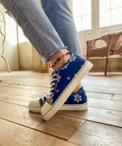 HYHE EN BLOOM | Blossom Ripped Trim Sneaker - Navy