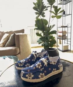 HYHE EN BLOOM | Daisy Print Boat Shoe -Navy New In Shoes