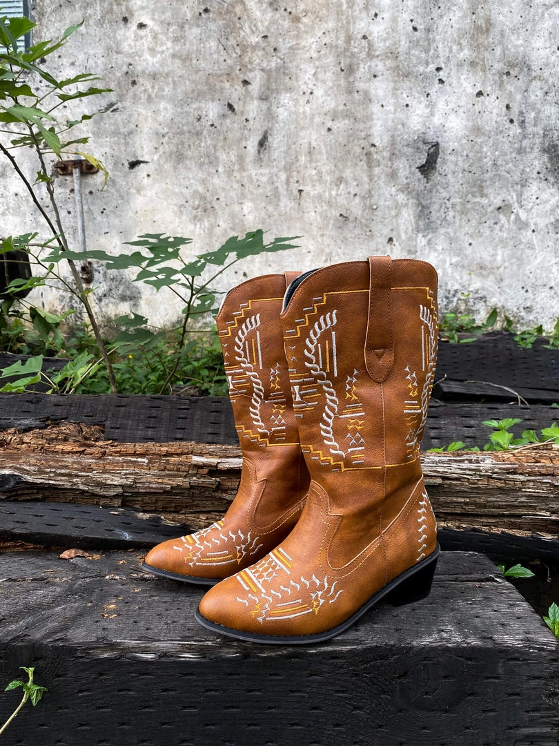 YL En Bloom | Geometric Embroidered Knee Cowboy Boots - Tan 9 YL En Bloom | Geometric Embroidered Knee Cowboy Boots - Tan