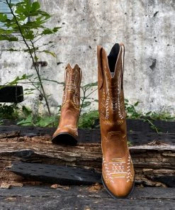 YL En Bloom | Geometric Embroidered Knee Cowboy Boots - Tan 19 YL En Bloom | Geometric Embroidered Knee Cowboy Boots - Tan