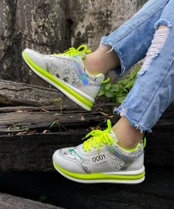 YL New In Shoes En Bloom | Neon Color Font Print Sneaker - Green 19 YL New In Shoes En Bloom | Neon Color Font Print Sneaker - Green