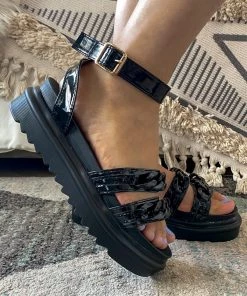 YL New In Shoes Black Chain Buckle Strap Flat Platform Sandals | En Bloom