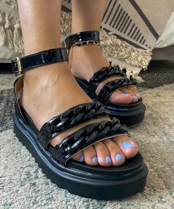 YL New In Shoes Black Chain Buckle Strap Flat Platform Sandals | En Bloom