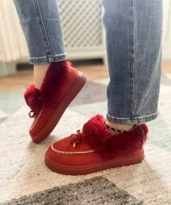 HYHE New In Shoes En Bloom | Red Faux-Fur Anklet Yana Moccasin